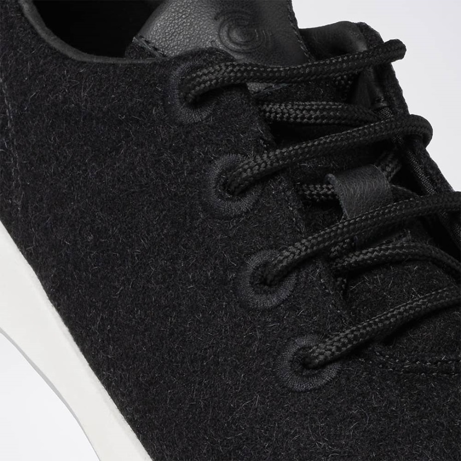 Groundies Suomi Relax Naiset Musta