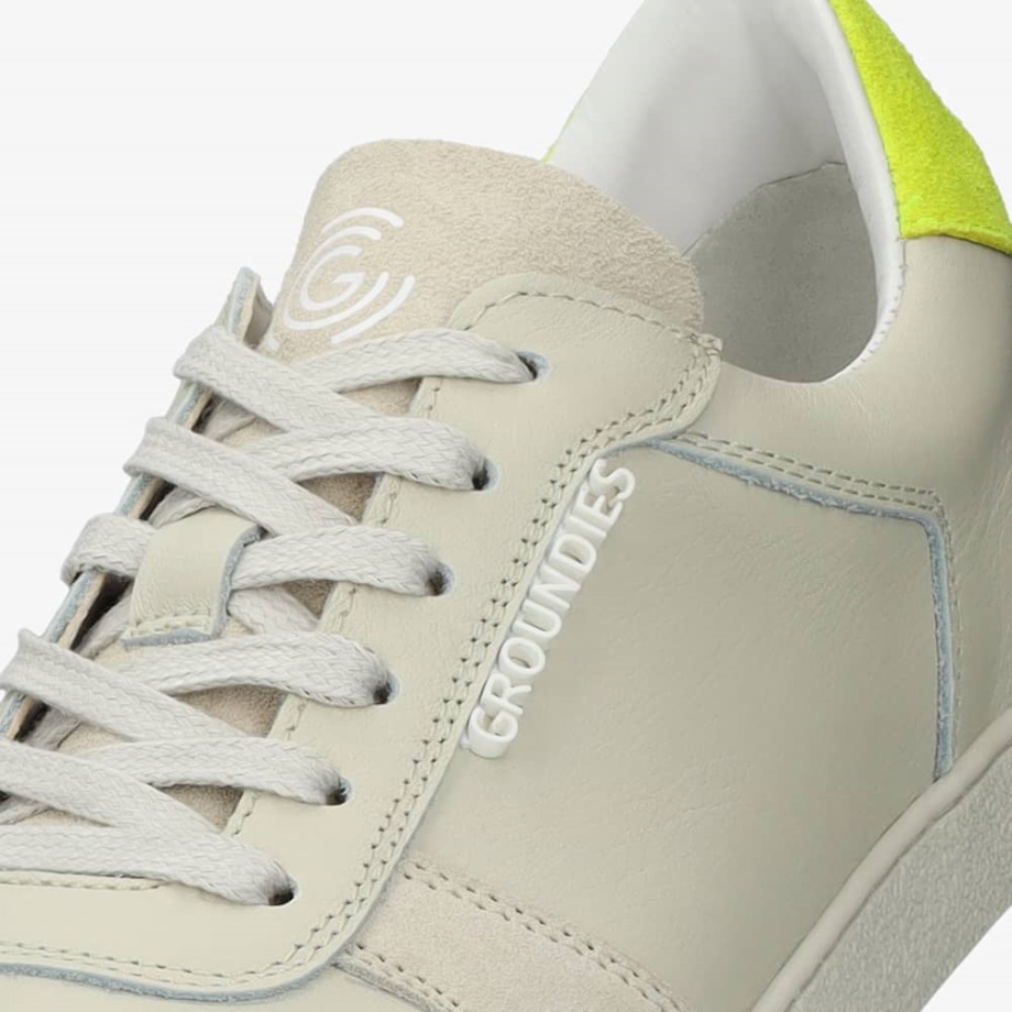 Hamptons Beige Women Groundies Suomi