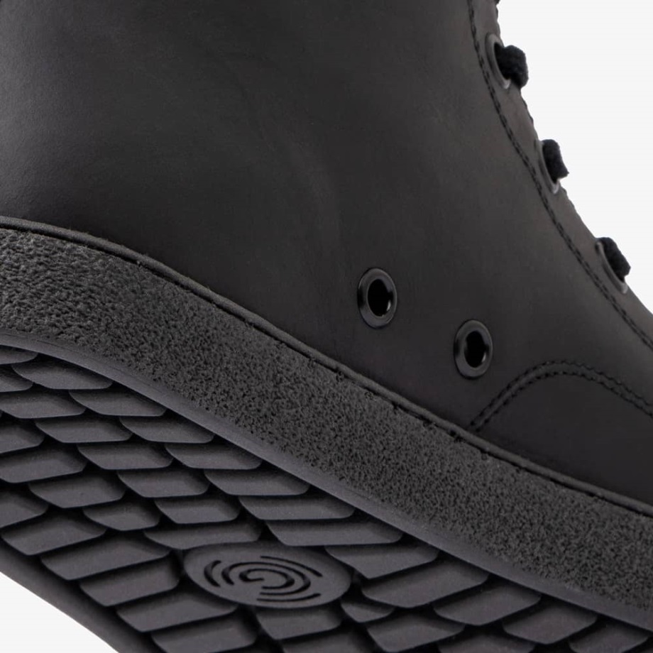 Manhattan Regular Men Black Groundies Suomi