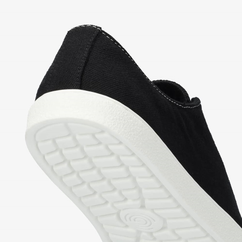 True Star Low Vegan Women Black Groundies Suomi