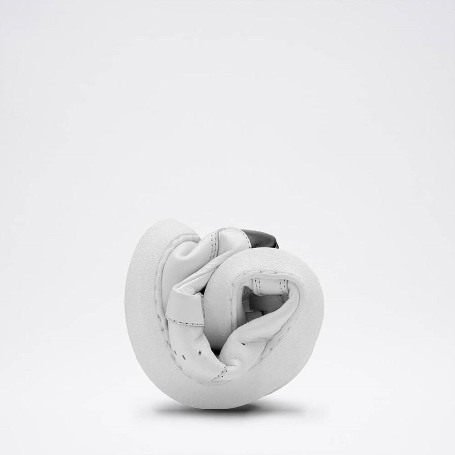 Universe Men White/black Groundies Suomi