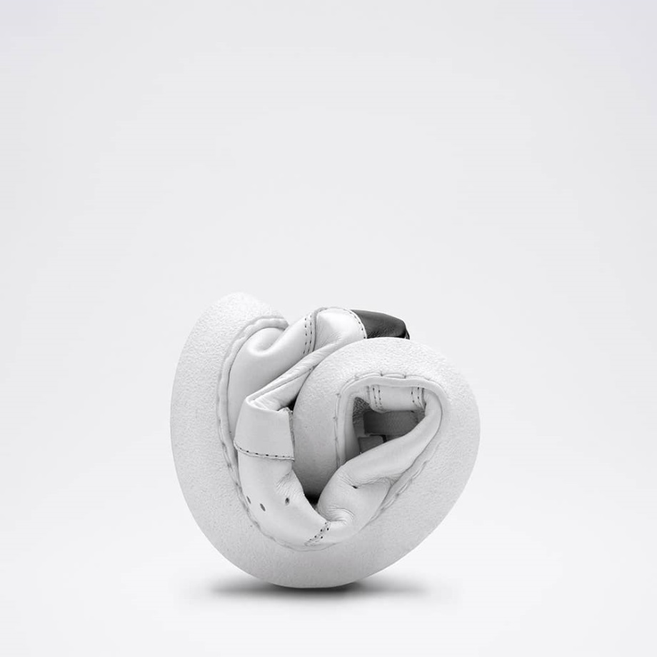 Universe Regular Men Groundies Suomi White/black