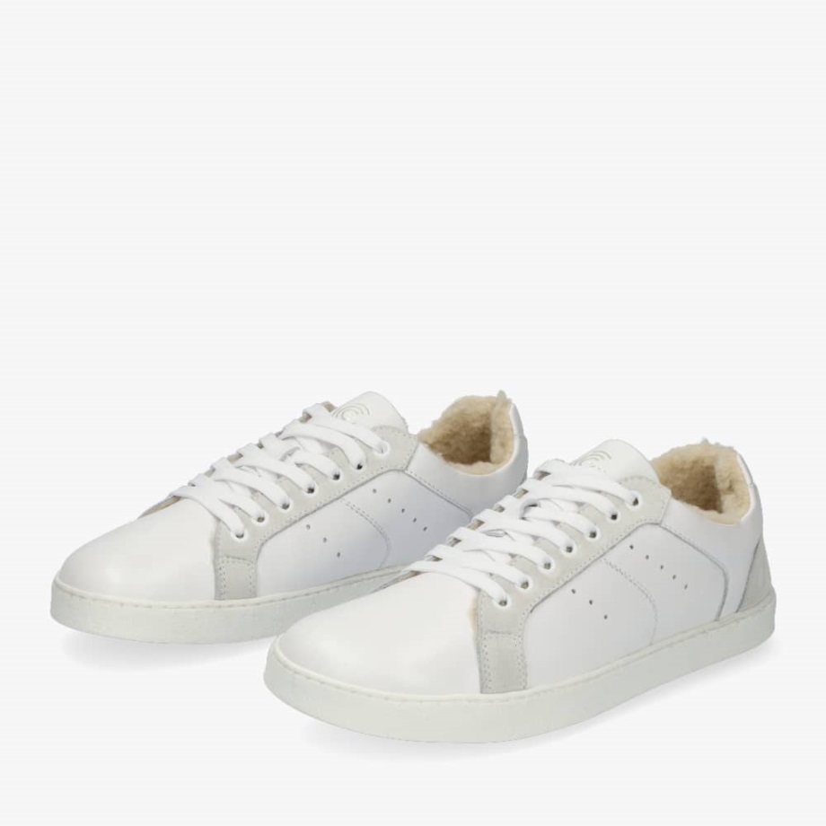 White Universe Fur Women Groundies Suomi